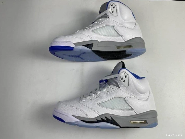Retro Air Stealth (2021) 5 White Jordan DD0587-140 0722